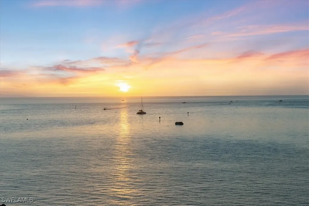700 La Peninsula Boulevard Naples FL 34113
