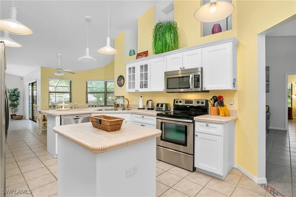 1416 Wellington Court Cape Coral FL 33904