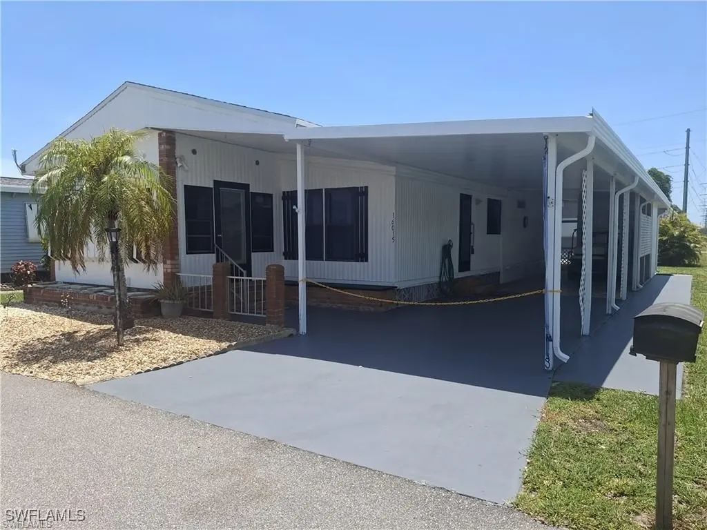 16015 Tangelo Way North Fort Myers FL 33903