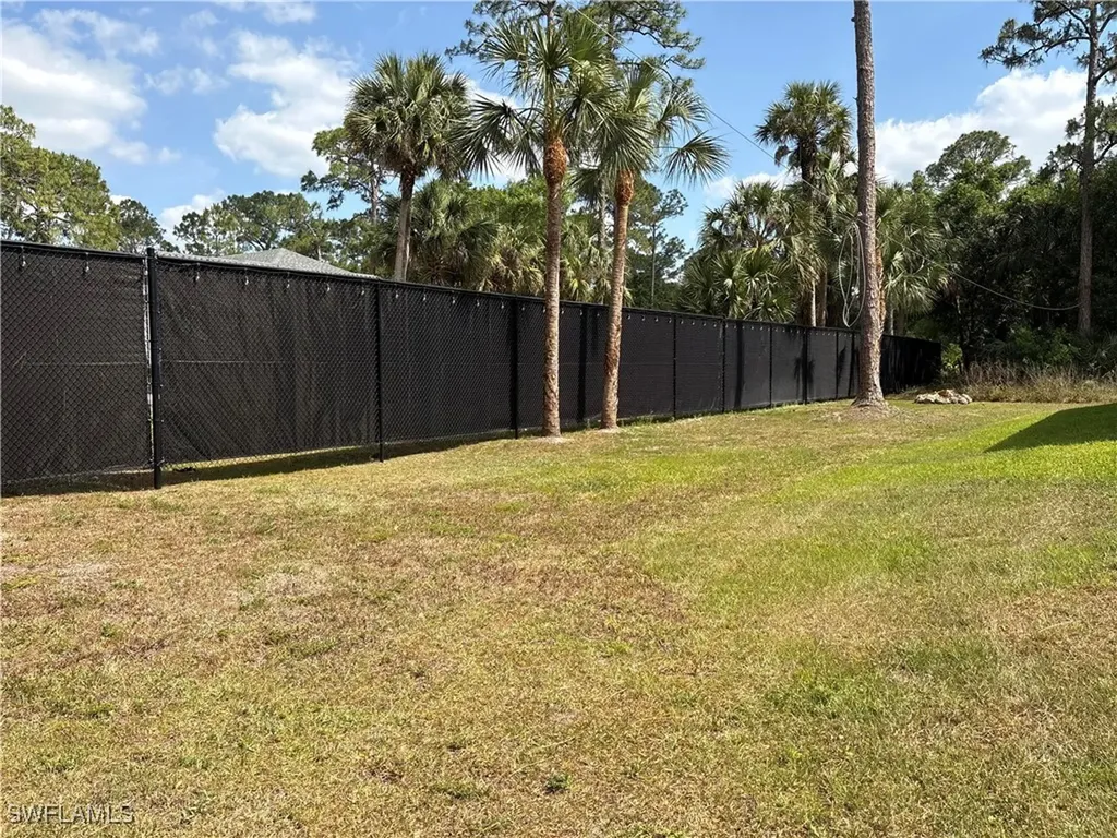 2524 64th Avenue NE Naples FL 34120