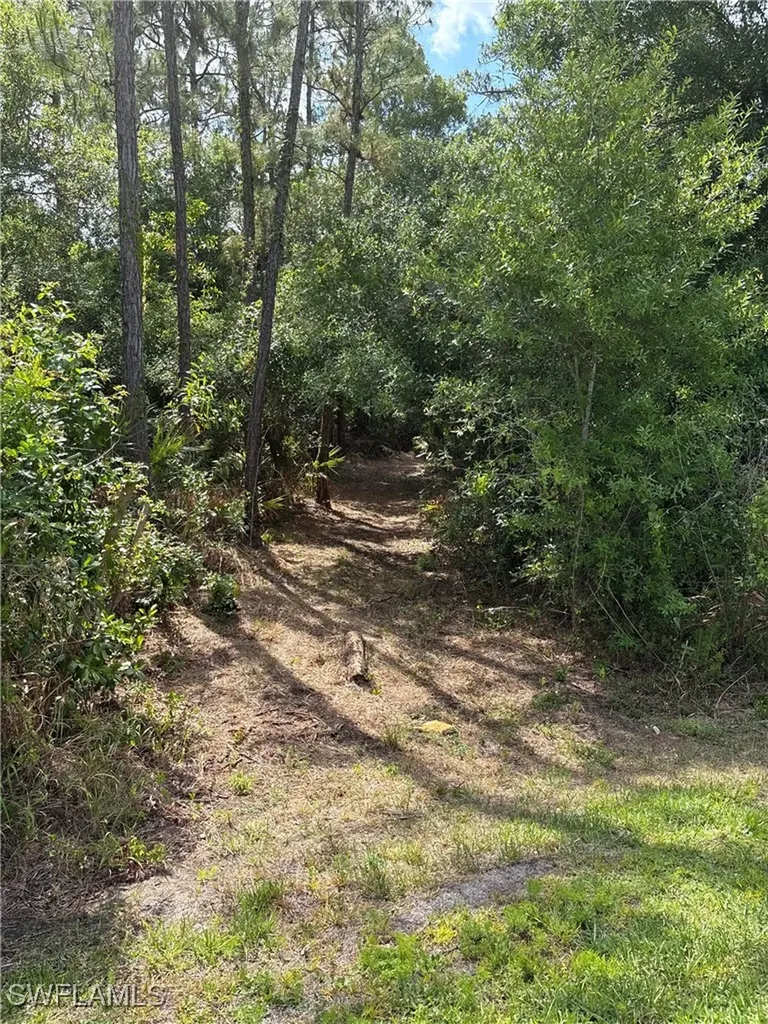 2524 64th Avenue NE Naples FL 34120