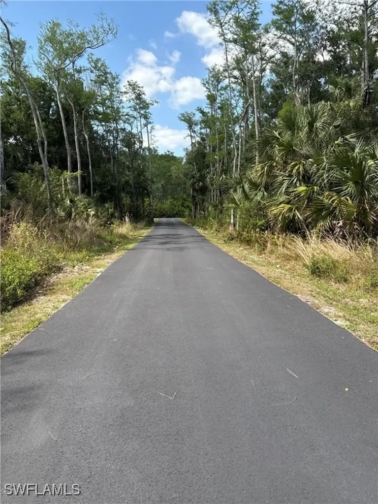 2524 64th Avenue NE Naples FL 34120