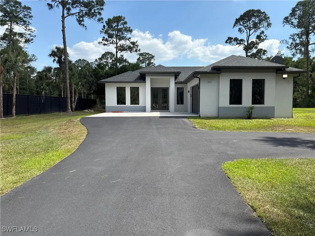 2524 64th Avenue NE Naples FL 34120