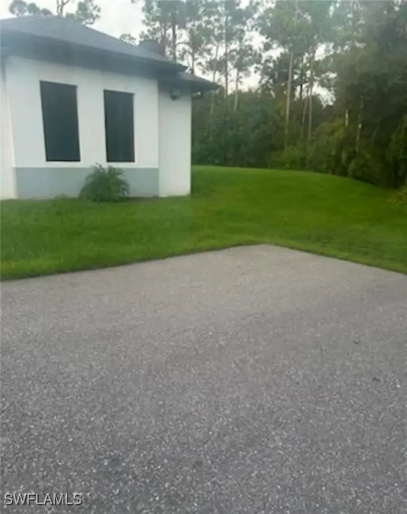 2524 64th Avenue NE Naples FL 34120