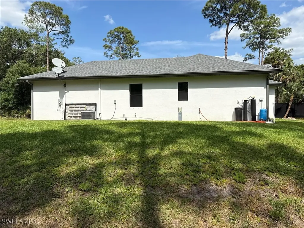 2524 64th Avenue NE Naples FL 34120