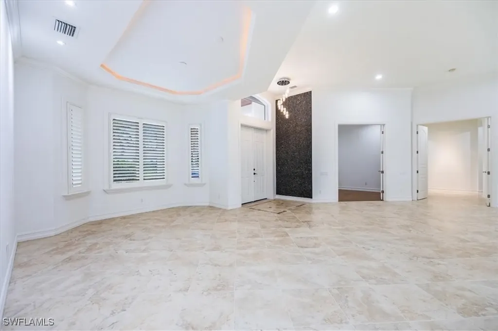 3110 Crayton Road Naples FL 34103