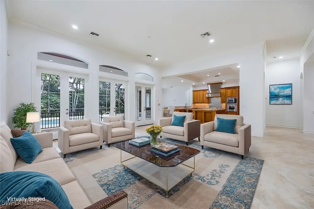 3110 Crayton Road Naples FL 34103