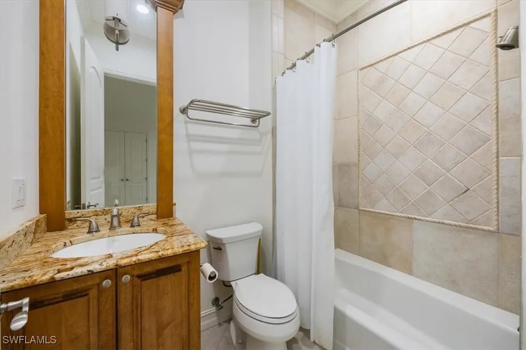 3110 Crayton Road Naples FL 34103