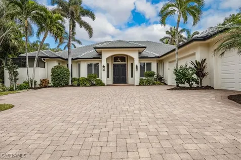 3110 Crayton Road Naples FL 34103