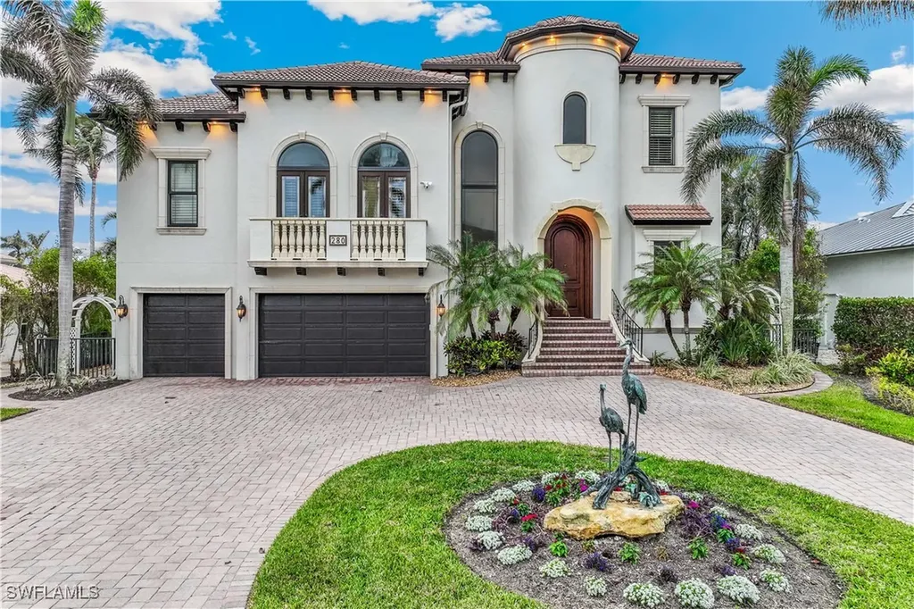 280 Egret Avenue Naples FL 34108