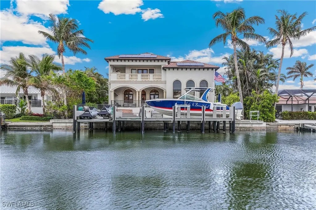 280 Egret Avenue Naples FL 34108
