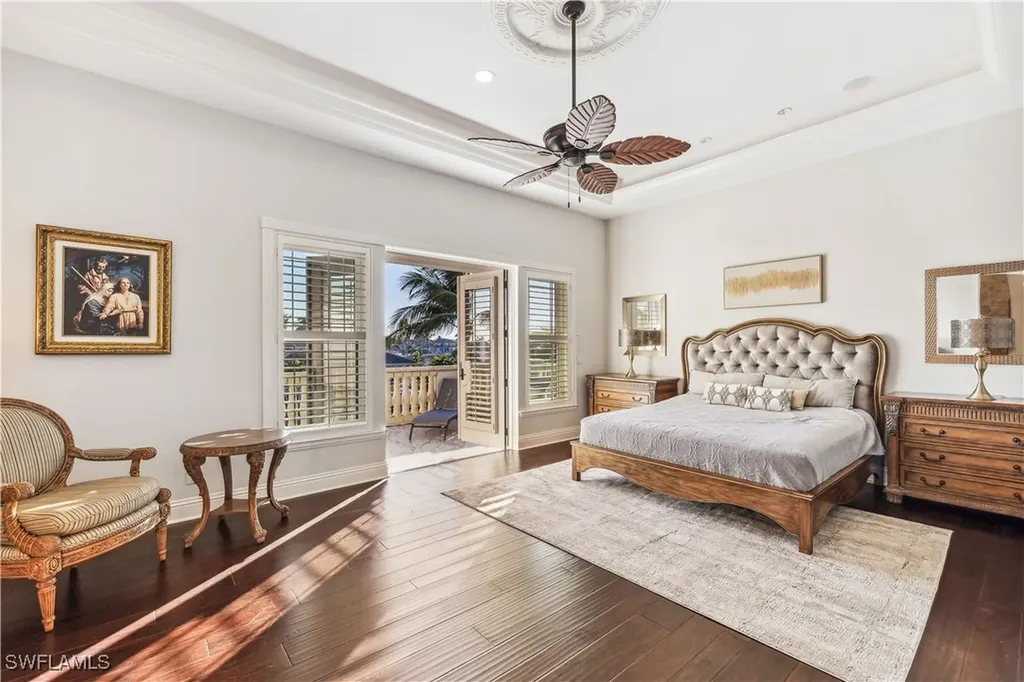 280 Egret Avenue Naples FL 34108