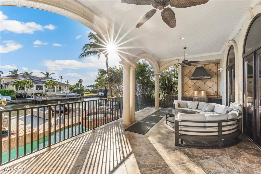 280 Egret Avenue Naples FL 34108