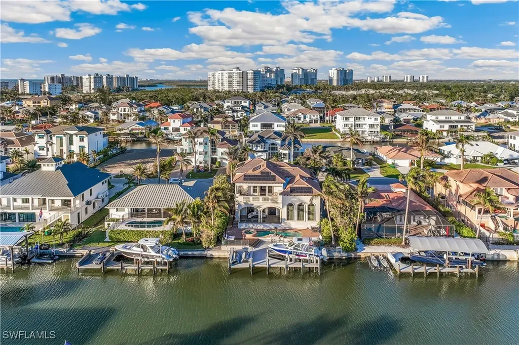 280 Egret Avenue Naples FL 34108