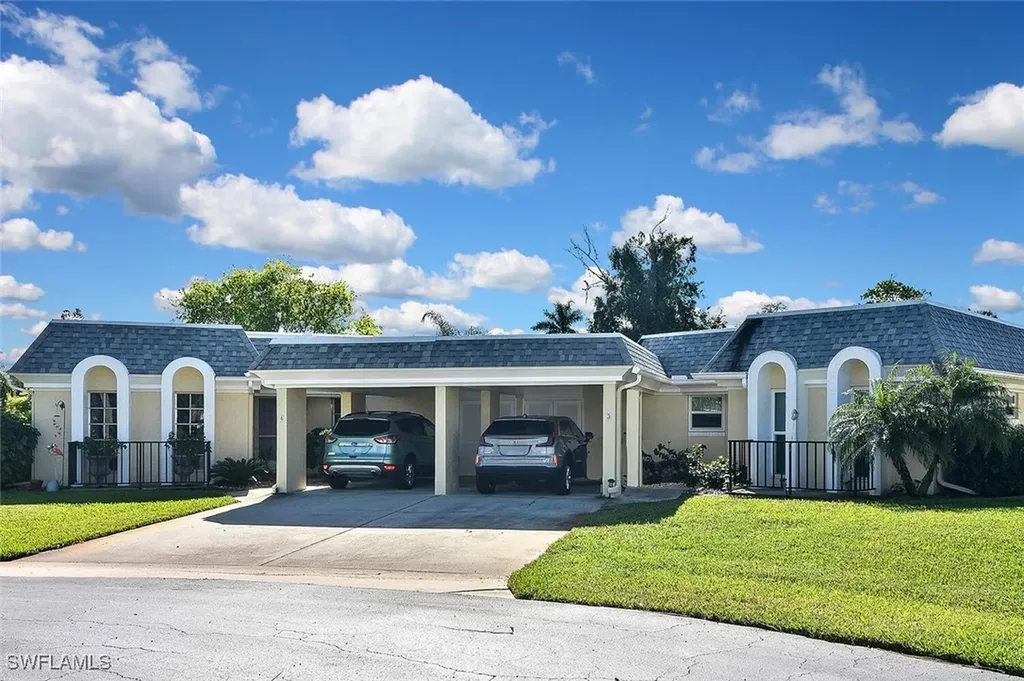 4 Park Lane Circle Lehigh Acres FL 33936