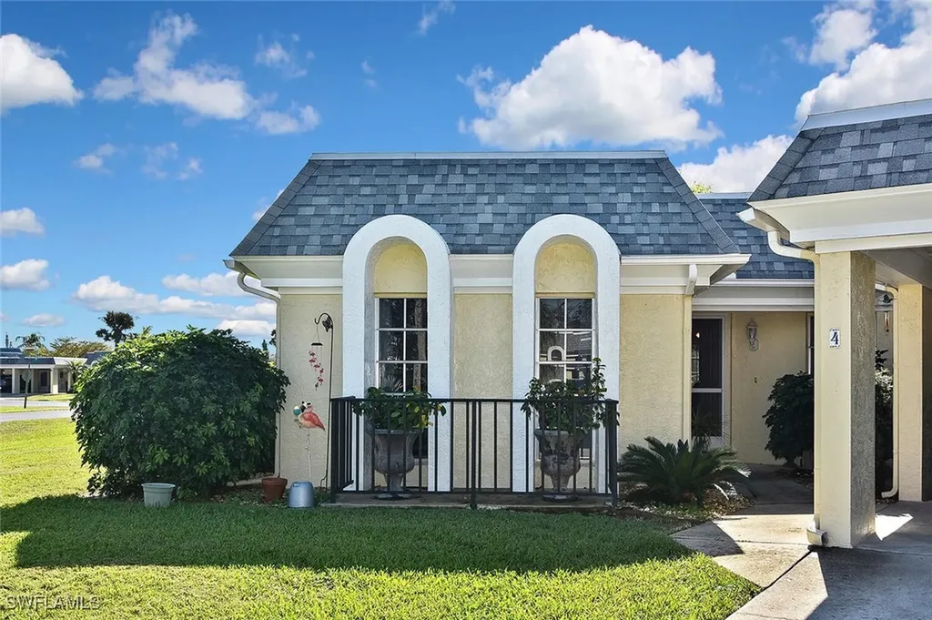 4 Park Lane Circle Lehigh Acres FL 33936