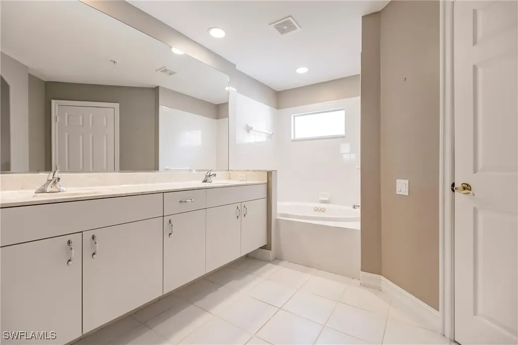 770 Tarpon Cove Drive Naples FL 34110