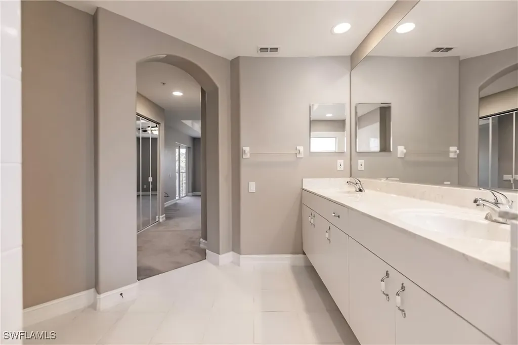 770 Tarpon Cove Drive Naples FL 34110