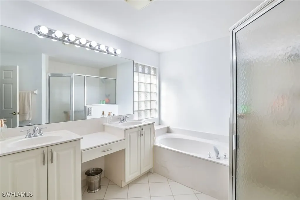 1296 Barrigona Court Naples FL 34119