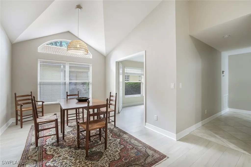 1296 Barrigona Court Naples FL 34119