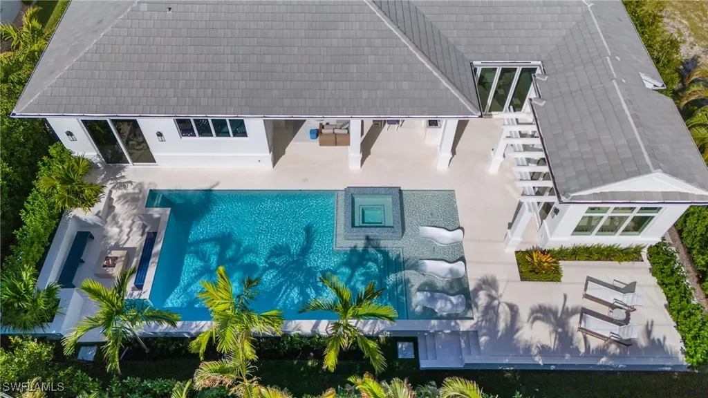 Naples FL, 696 Fountainhead Lane