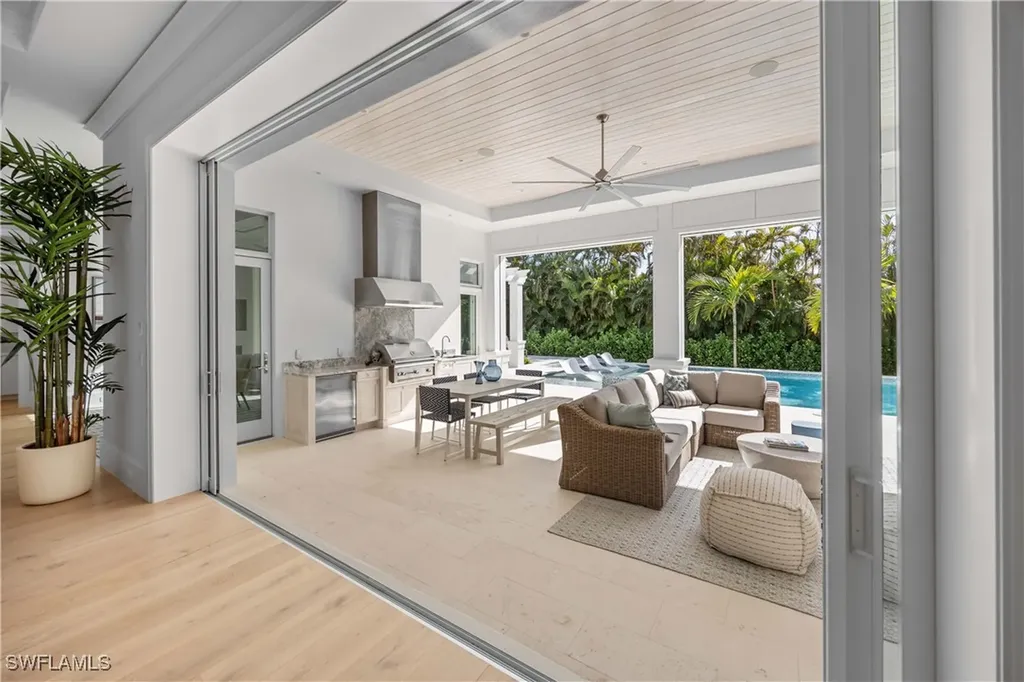 696 Fountainhead Lane Naples FL 34103