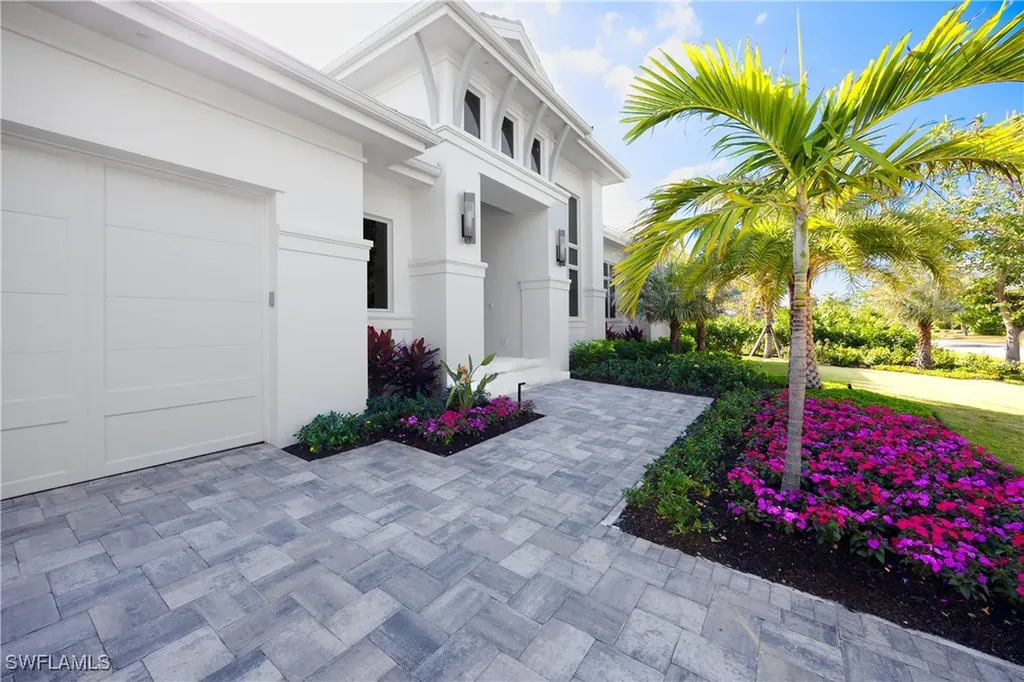 696 Fountainhead Lane Naples FL 34103
