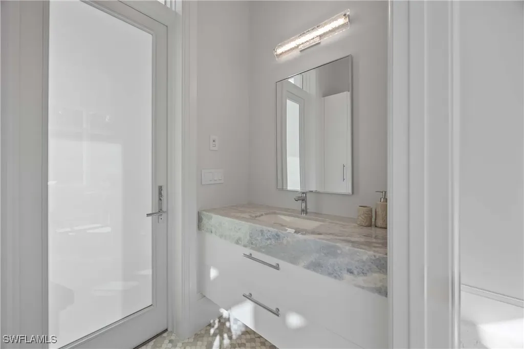 696 Fountainhead Lane Naples FL 34103