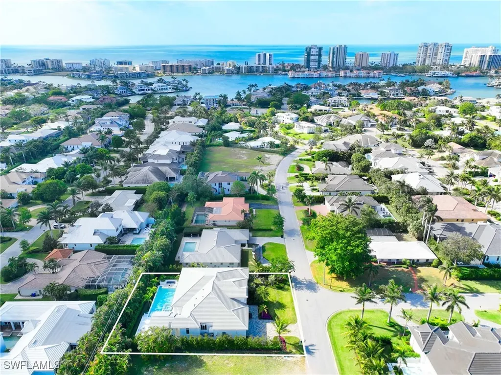 696 Fountainhead Lane Naples FL 34103