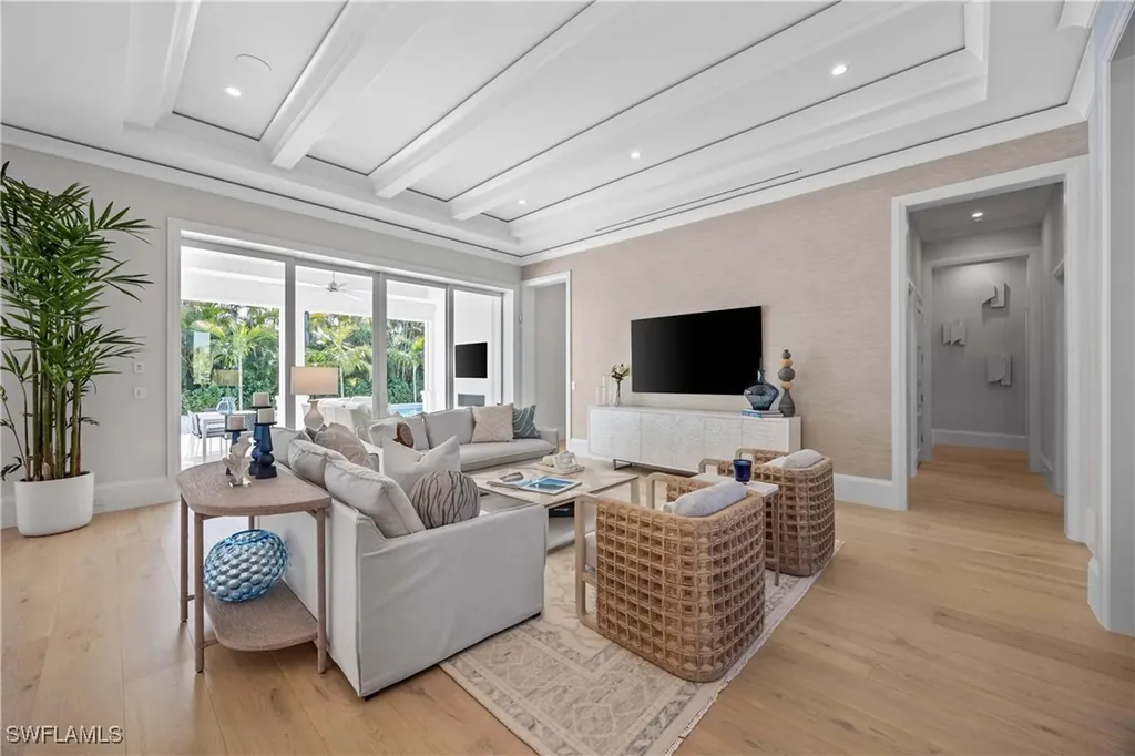 696 Fountainhead Lane Naples FL 34103