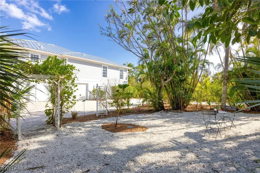 1660 Bunting Lane Sanibel FL 33957