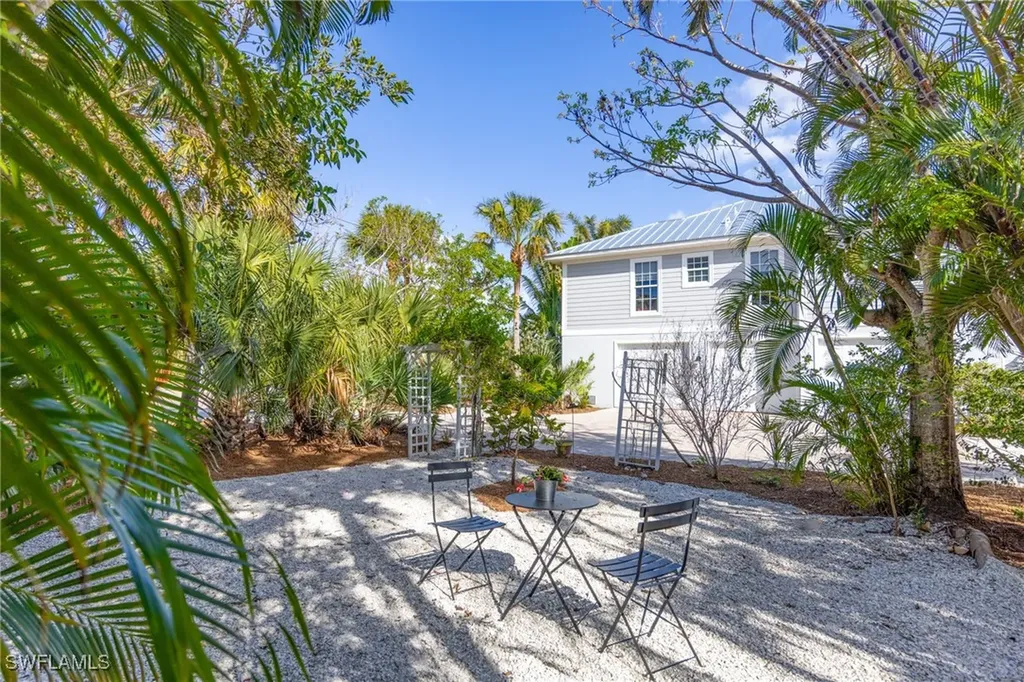 1660 Bunting Lane Sanibel FL 33957