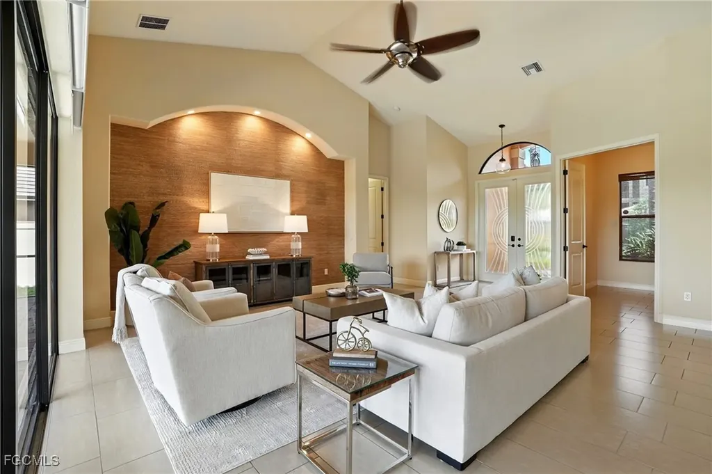 2108 SW 38th Terrace Cape Coral FL 33914