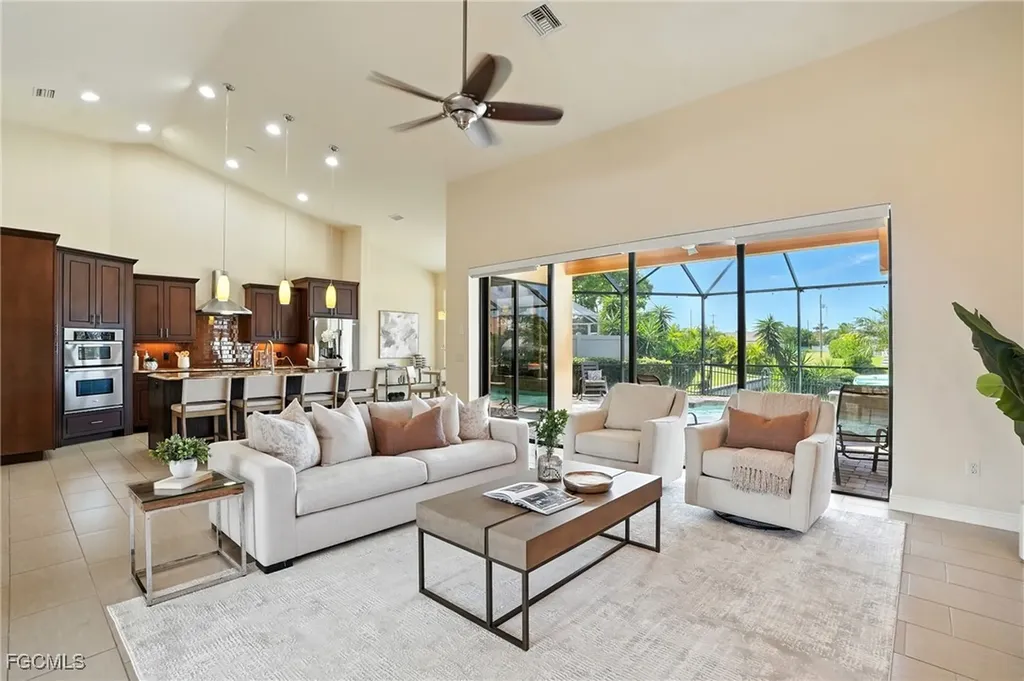 2108 SW 38th Terrace Cape Coral FL 33914