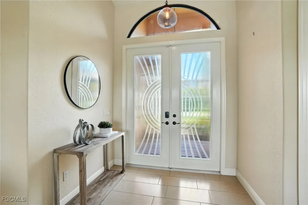 2108 SW 38th Terrace Cape Coral FL 33914