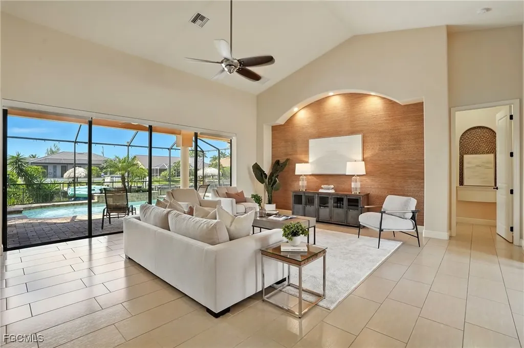2108 SW 38th Terrace Cape Coral FL 33914