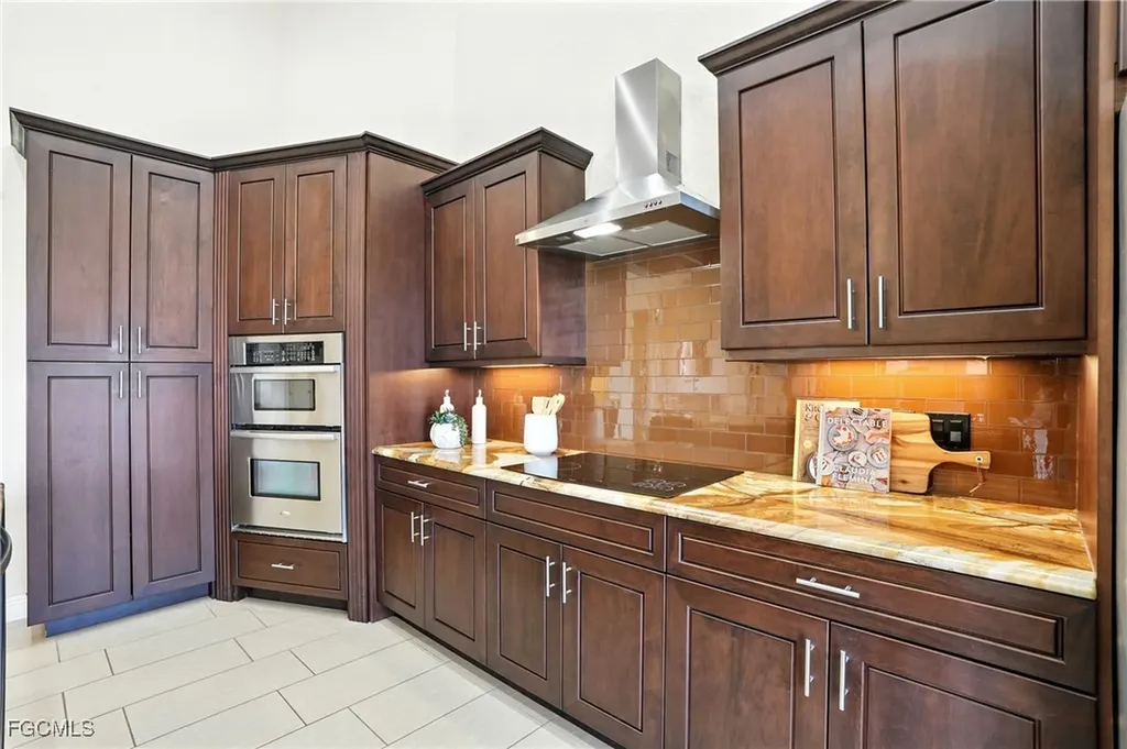 2108 SW 38th Terrace Cape Coral FL 33914