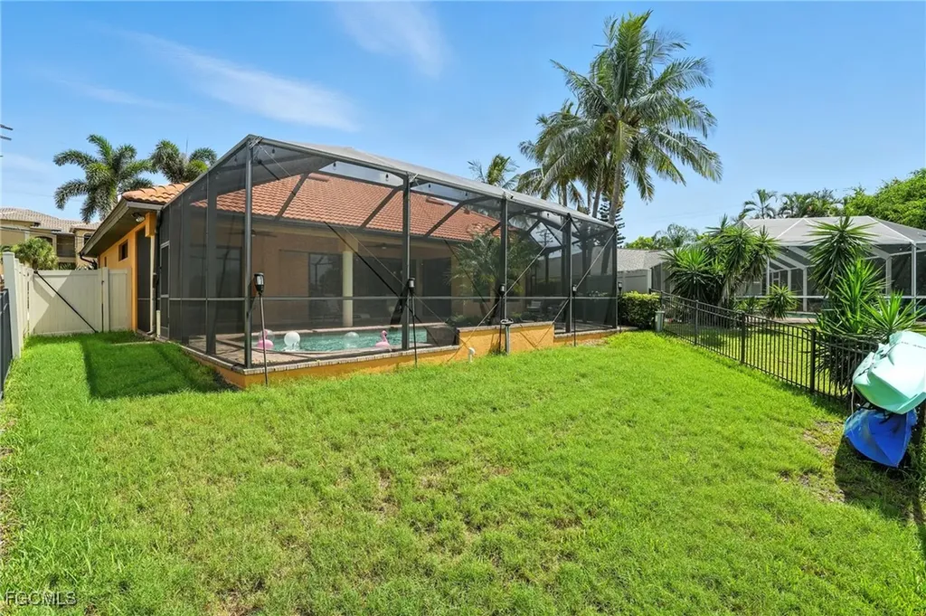 2108 SW 38th Terrace Cape Coral FL 33914