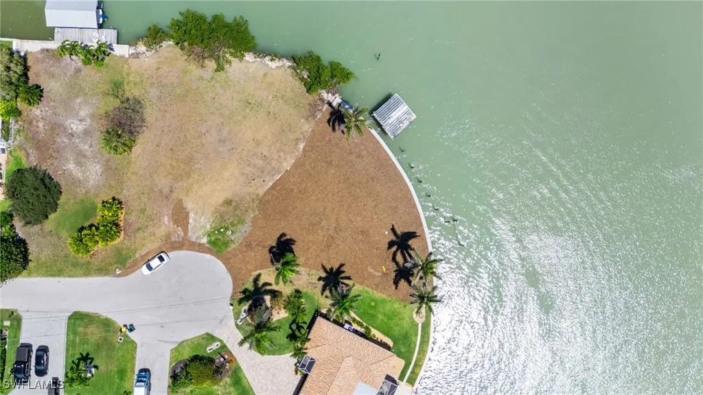 159 Tahiti Street Naples FL 34113