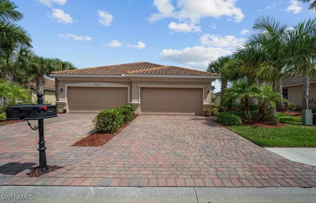 Naples FL, 14594 Grapevine Drive