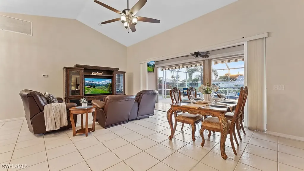 4212 SE 8th Place Cape Coral FL 33904