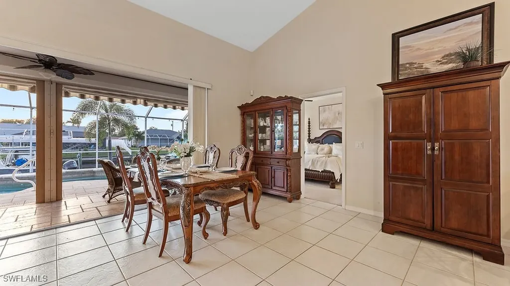 4212 SE 8th Place Cape Coral FL 33904