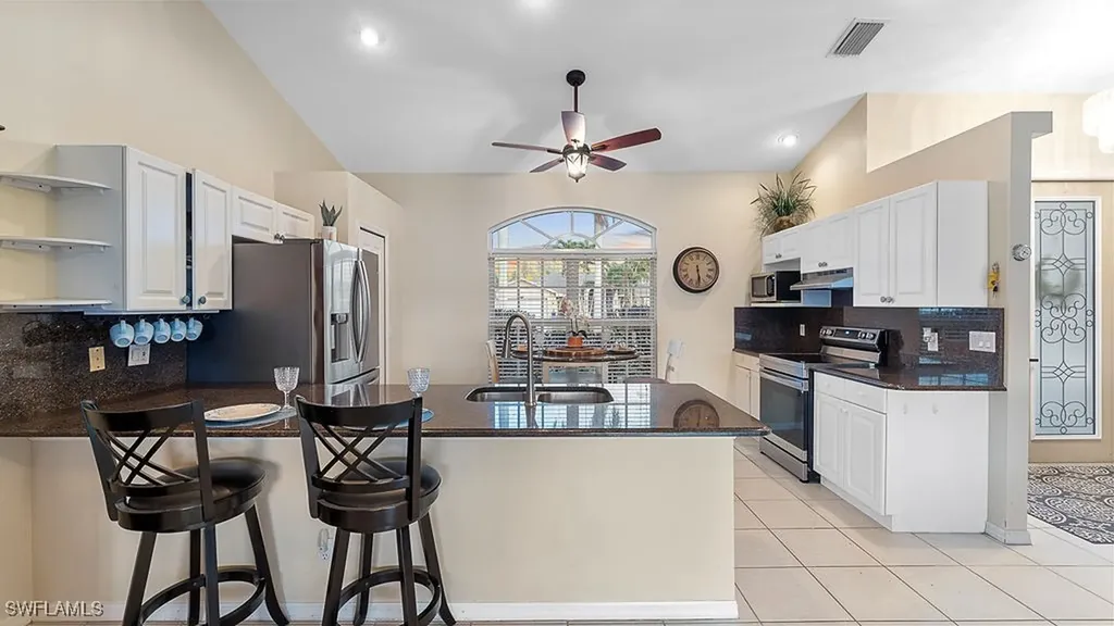 4212 SE 8th Place Cape Coral FL 33904
