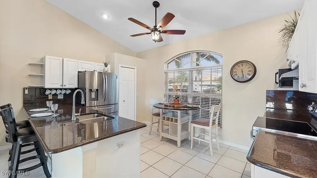 4212 SE 8th Place Cape Coral FL 33904