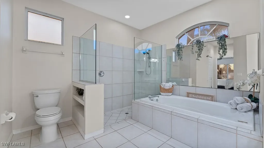 4212 SE 8th Place Cape Coral FL 33904