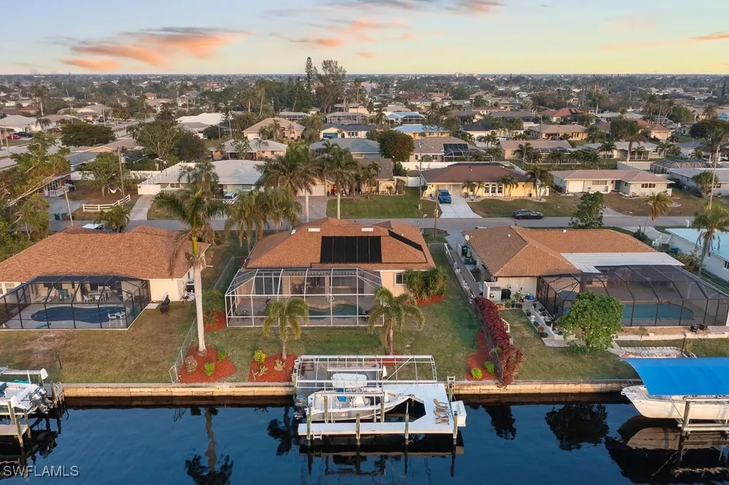 4212 SE 8th Place Cape Coral FL 33904
