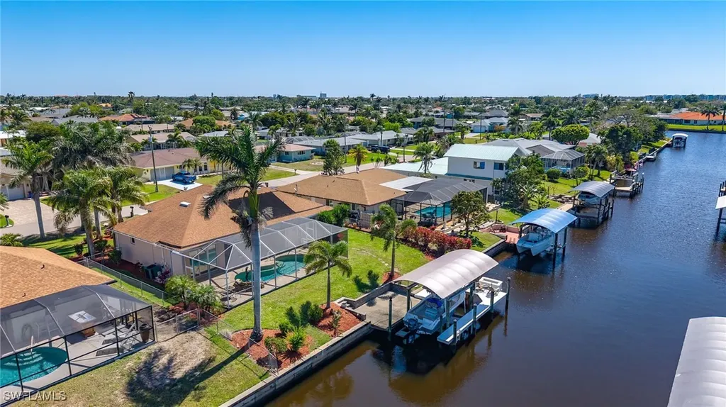 4212 SE 8th Place Cape Coral FL 33904