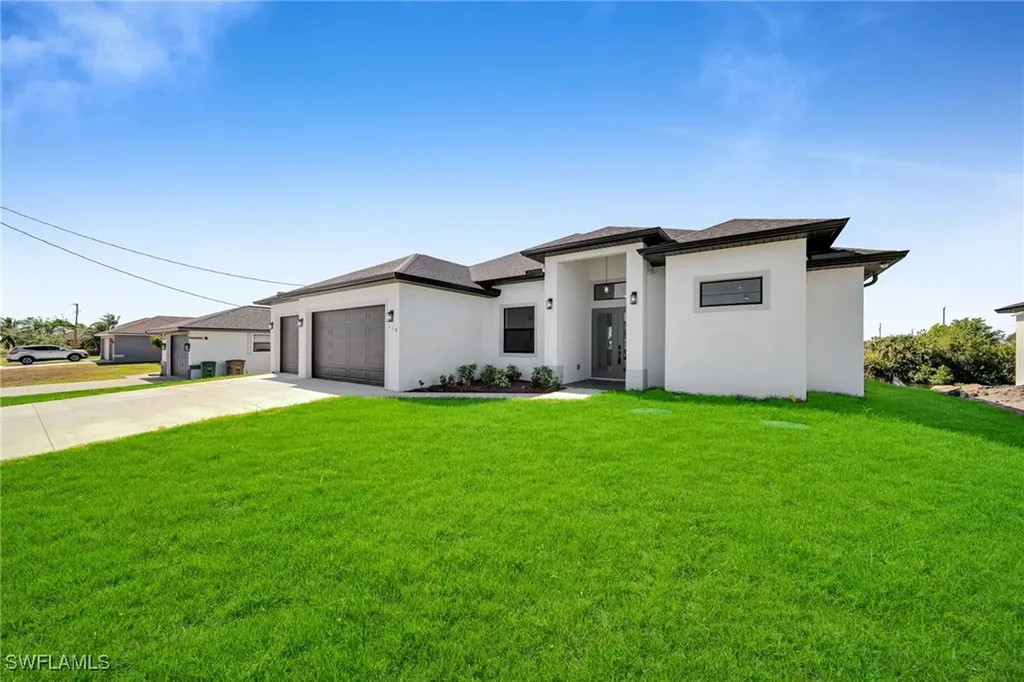 318 NW 9th Street Cape Coral FL 33993