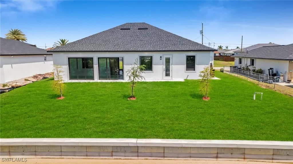 318 NW 9th Street Cape Coral FL 33993