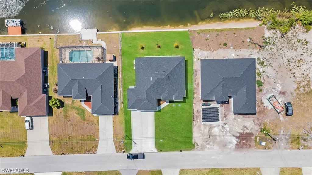 318 NW 9th Street Cape Coral FL 33993